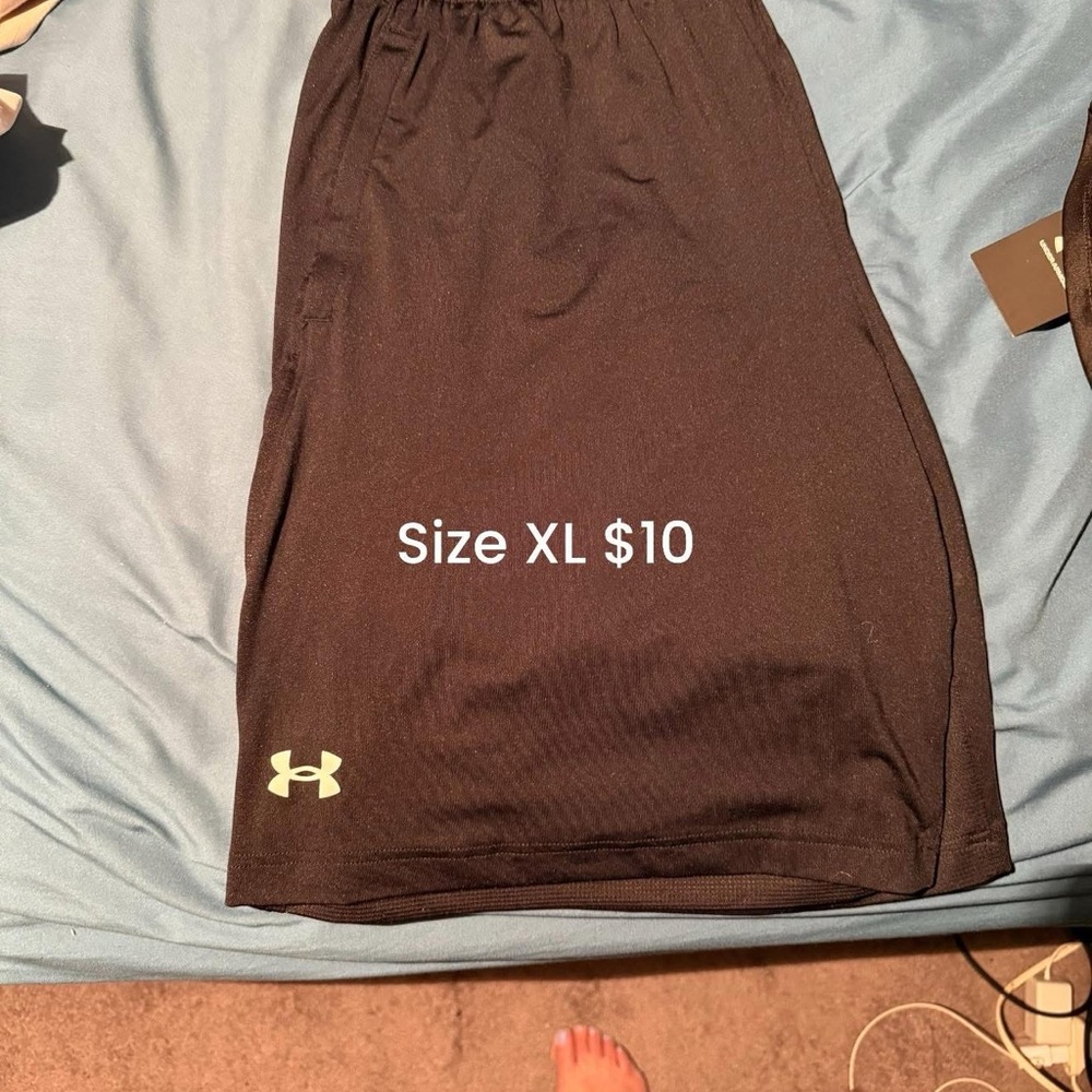 Under Armour Black Athletic Shorts XL